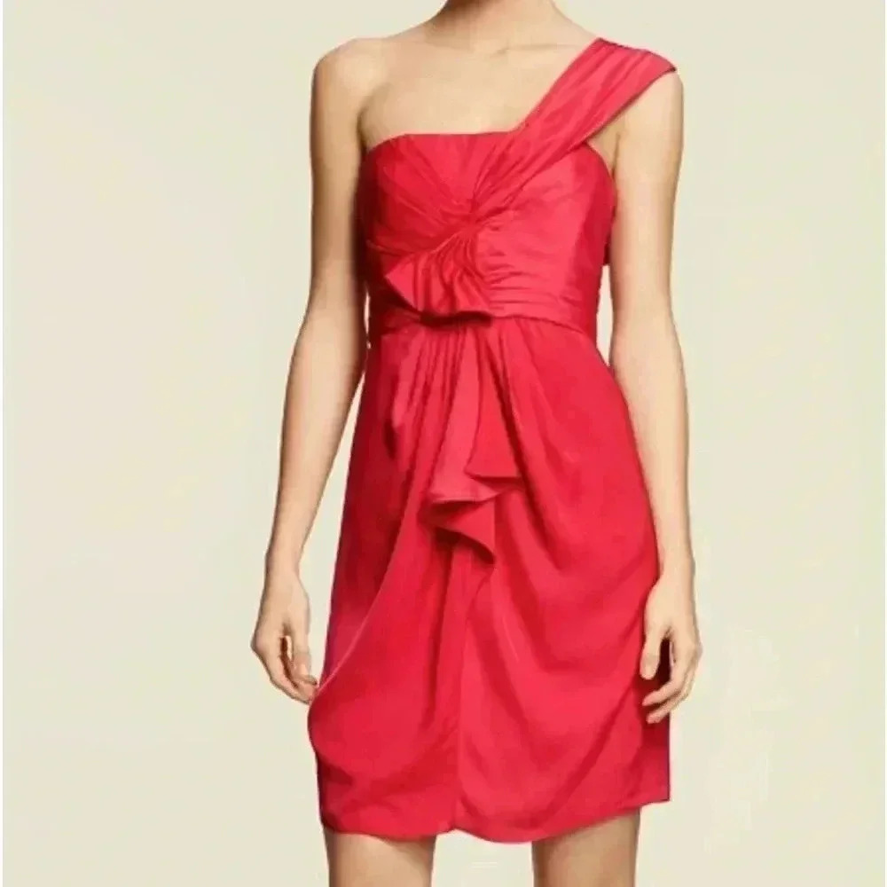 BCBGMAXAZRIA
Palais Luxe Satin One-Shoulder Dress Size 4